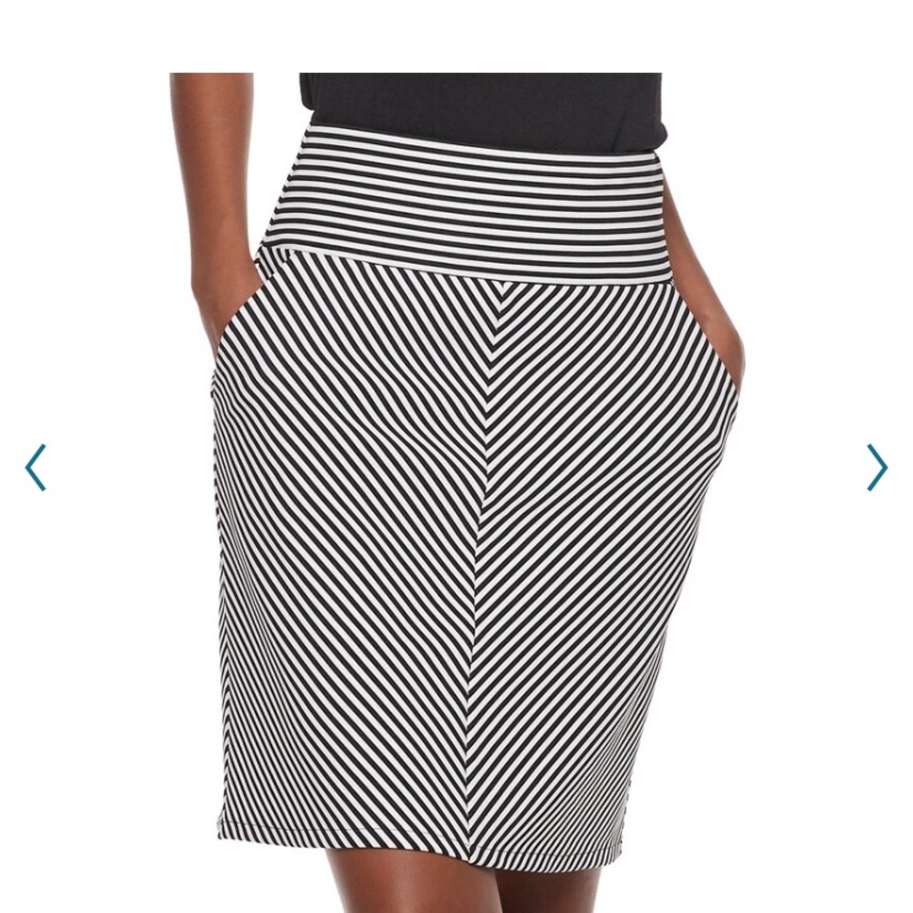 New Apt 9 Skirt